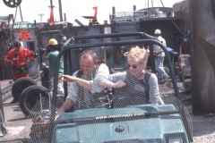 JUNK-YARD-WARS-Hosts-3