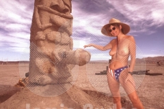 © Jamie Budge, All Rights Reserved.
PATTI KAQUES OF LOS ANGELES SAYS "I DIDN'T EVEN IT TOUCH IT, AND LOOK WHAT HAPPENED" TO THIS EASTER ISLAND TRIBUTE TO MASCULINITY.
NO RIGHTS Implied by posession of this CD.  Contact:
jamiebudge@windskate.com    (310) 453-4808